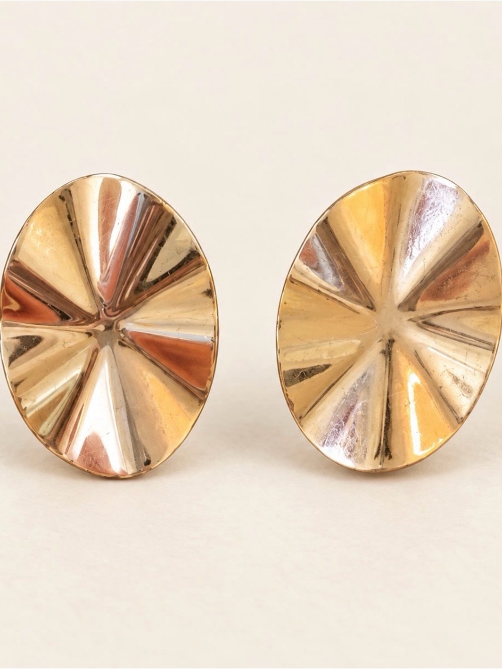 Vintage Gold Tone Sunburst Oval Clip-On Earrings Petite Statement